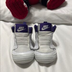 Nike Kids White and Purple Shoes

Price is firm